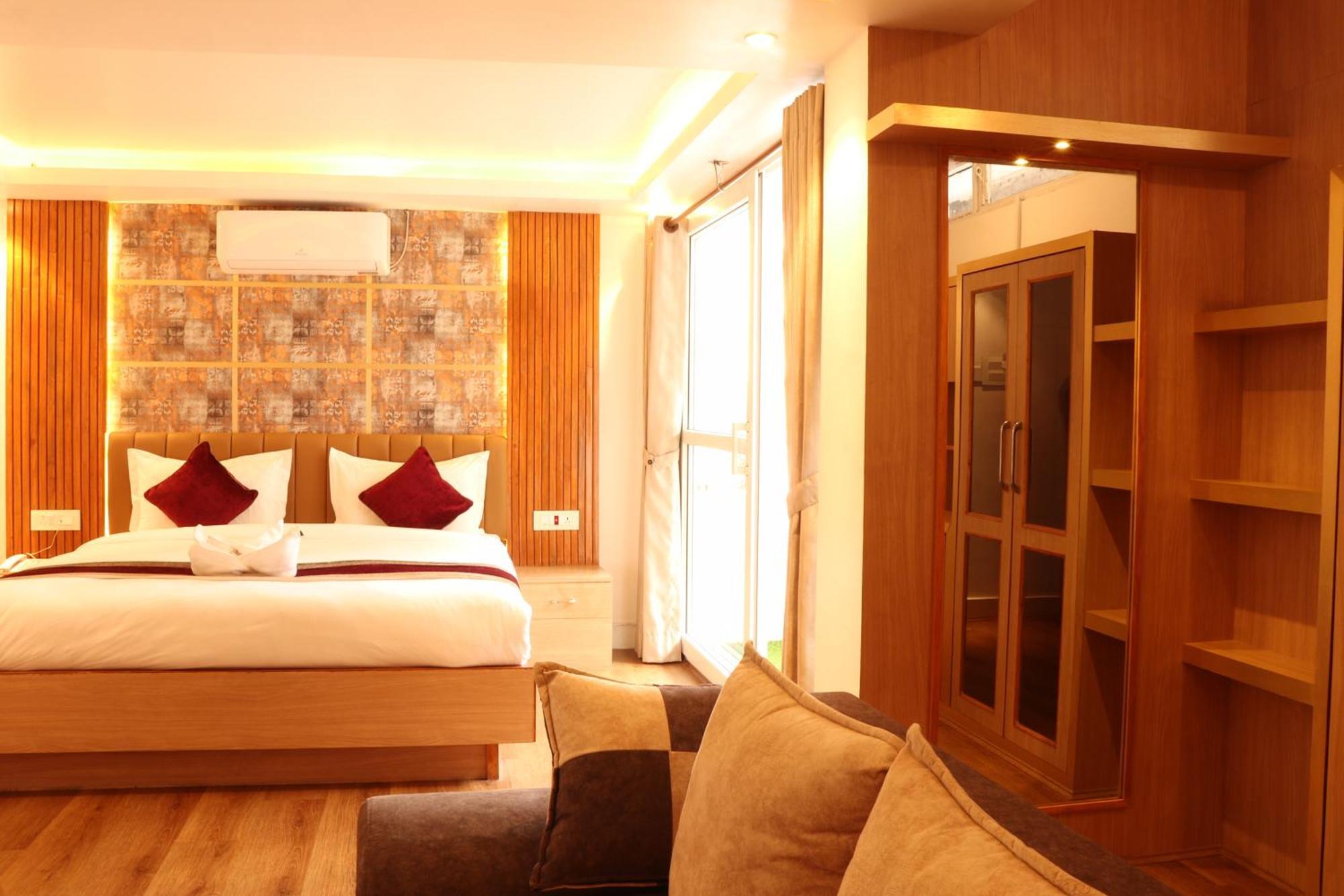 Hotel Elegant Kathmandu Inn Kültér fotó