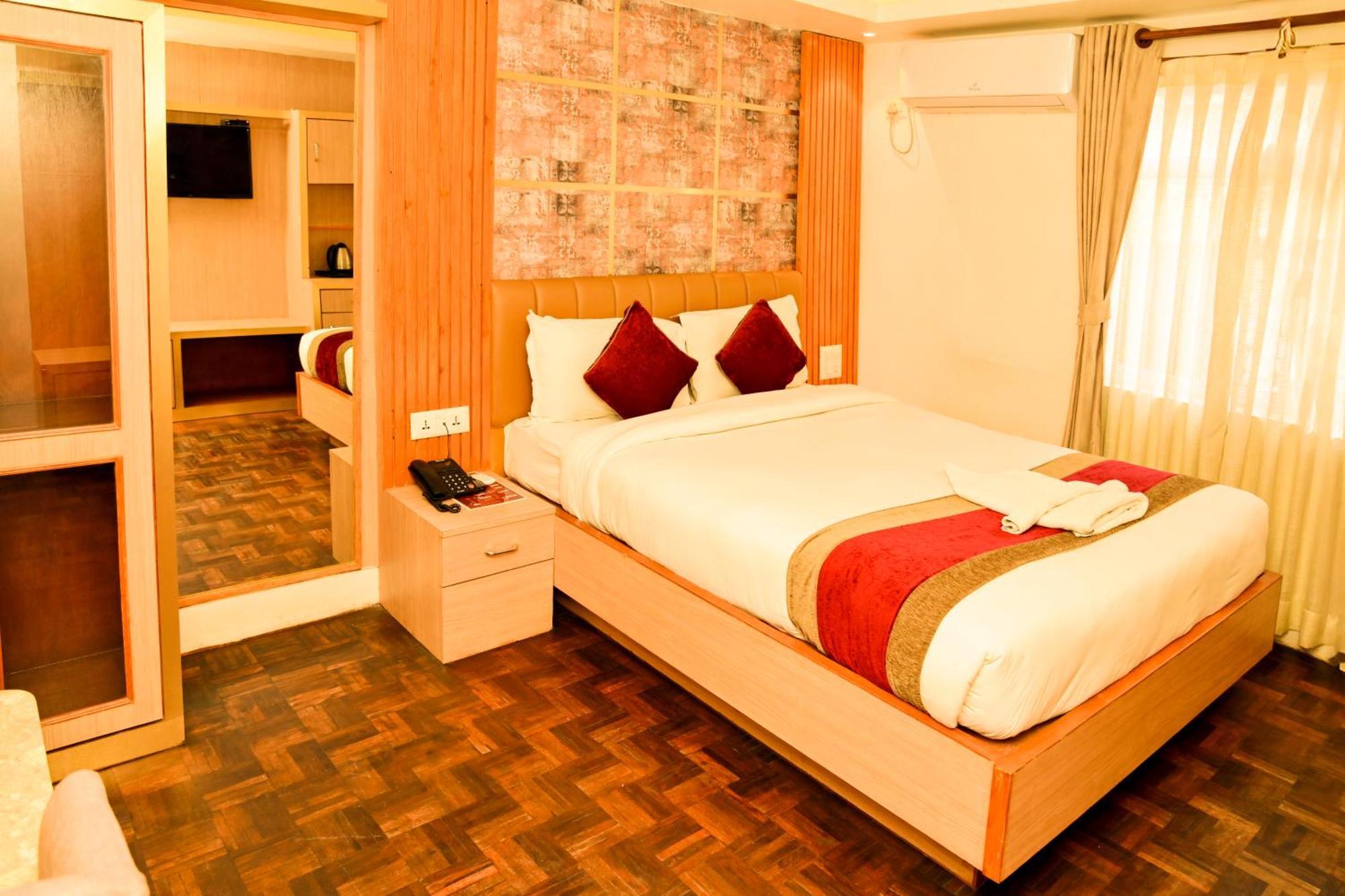 Hotel Elegant Kathmandu Inn Kültér fotó