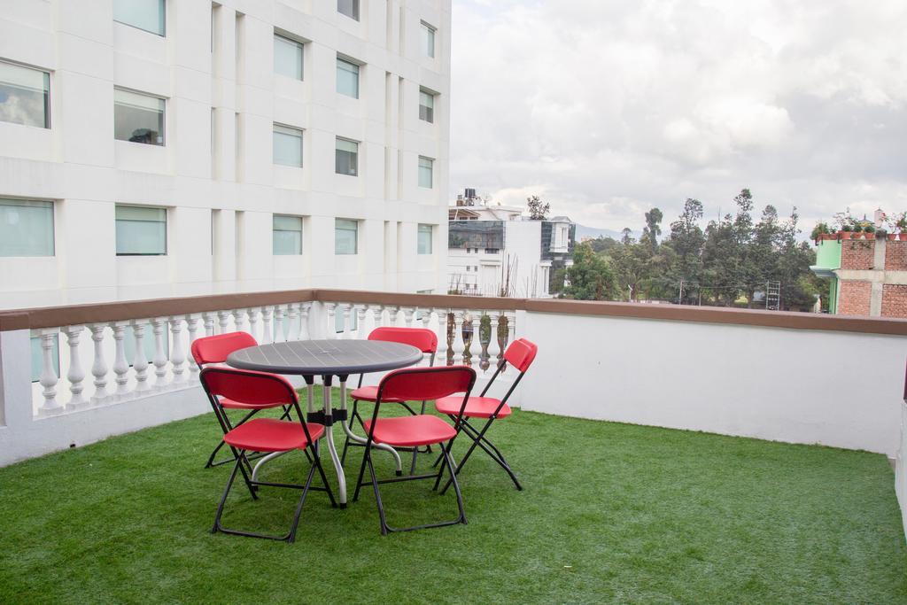 Hotel Elegant Kathmandu Inn Kültér fotó